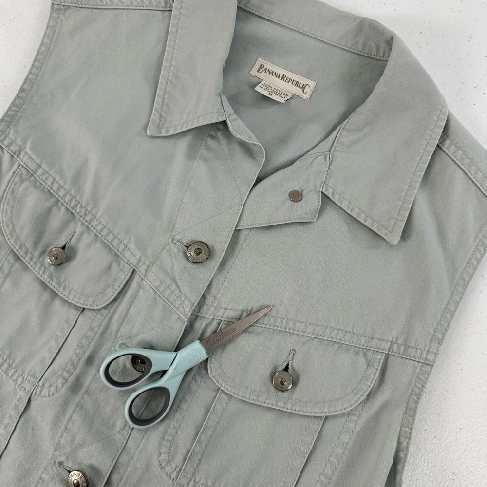 Banana Republic Cropped Utility Vest Gray Cotton Button Front 90s Y2K Safari M - Picture 9 of 10
